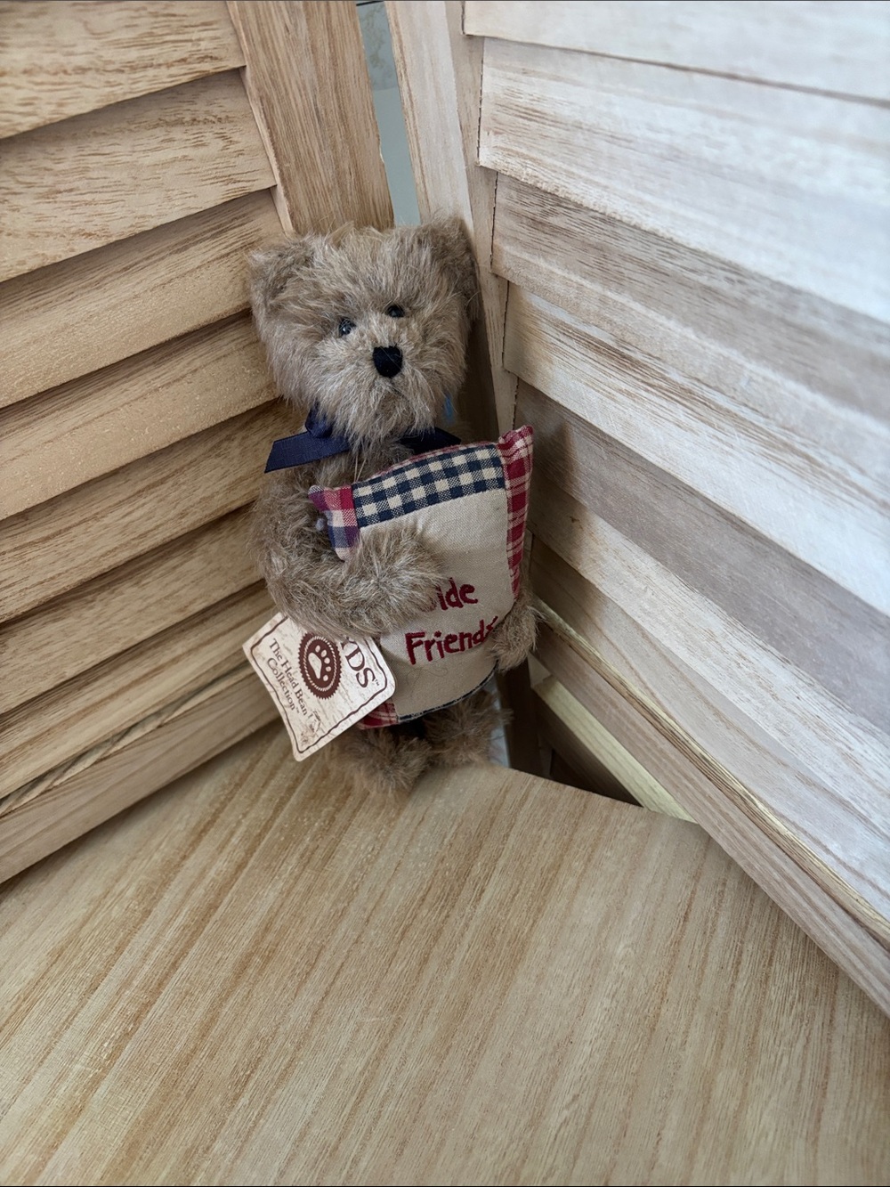 Plush Brown Bea A Goidfriend Boyd’s Bear Holding Checkered Pillow